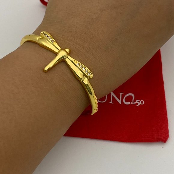 NEW Uno de 50 FORTUNE TOPAZ Gold Plated Cuff Bracelet Adjustable - Picture 4 of 11